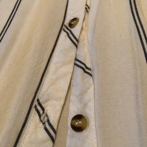 High/Low blouse - Picture 3 of 3